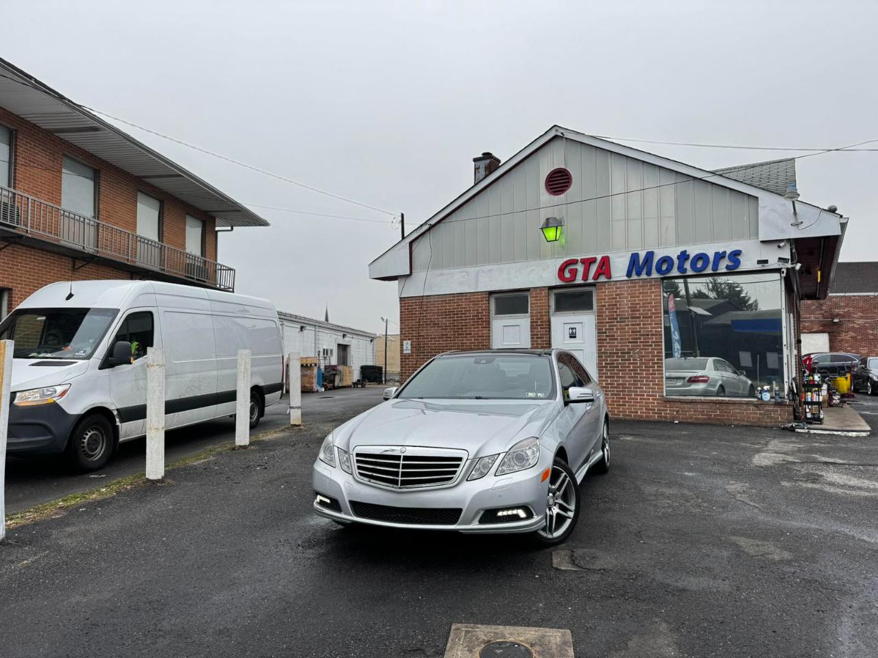 Mercedes-Benz E-Class 4dr Sdn E 550 Sport 4MATIC 2010