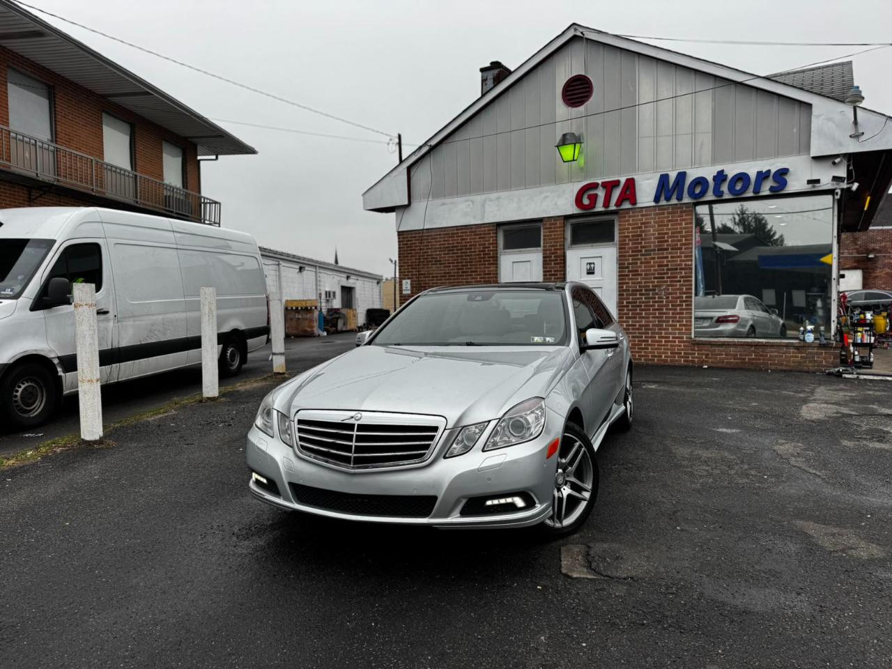 Mercedes-Benz E-Class 4dr Sdn E 550 Sport 4MATIC 2010