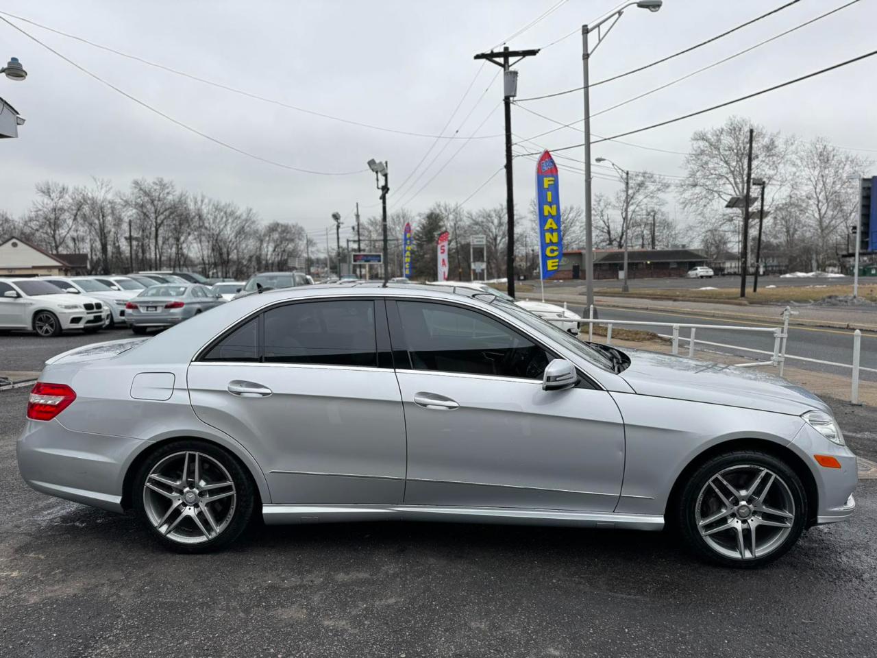 Mercedes-Benz E-Class 4dr Sdn E 550 Sport 4MATIC 2010