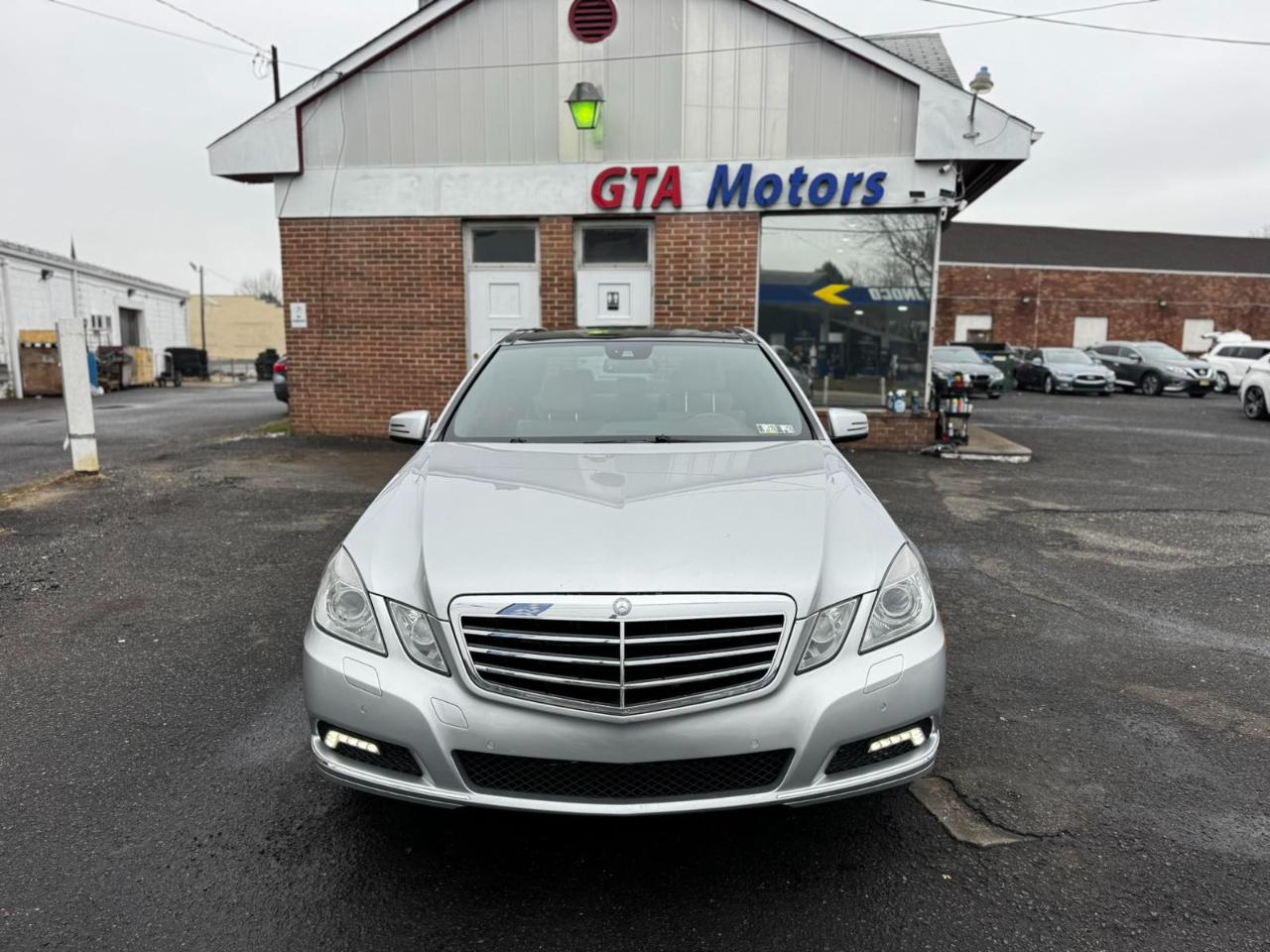 Mercedes-Benz E-Class 4dr Sdn E 550 Sport 4MATIC 2010