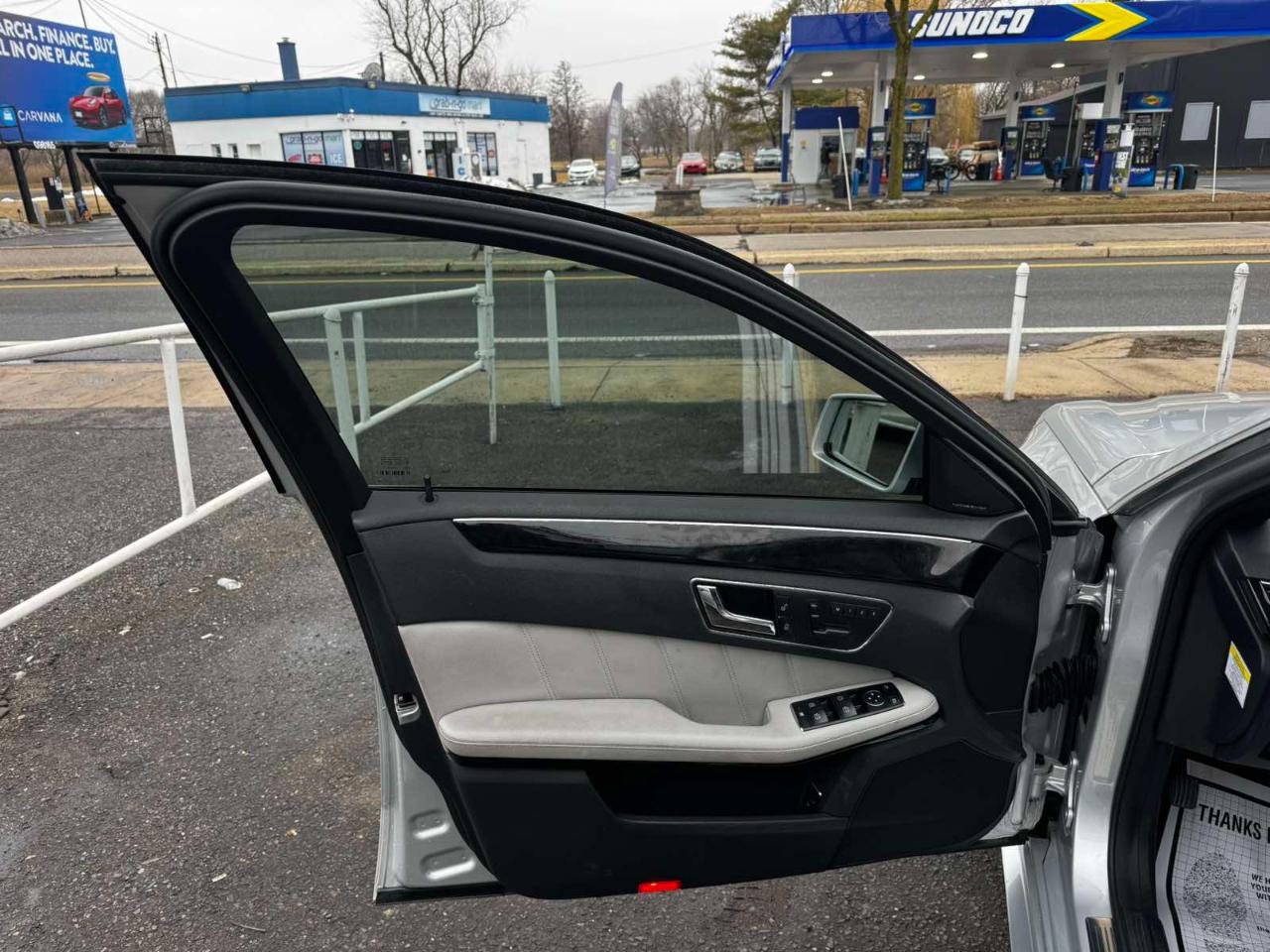 Mercedes-Benz E-Class 4dr Sdn E 550 Sport 4MATIC 2010