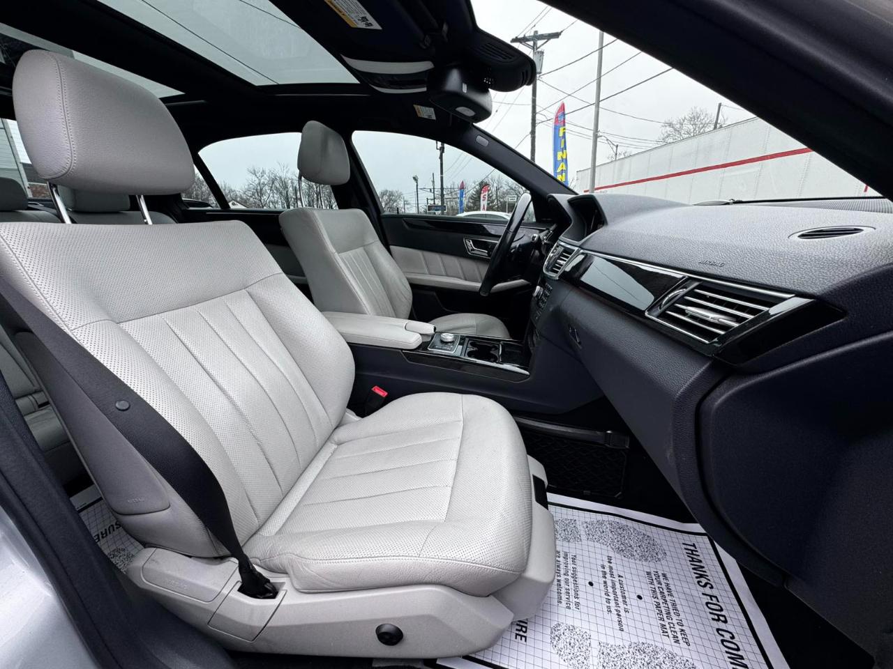 Mercedes-Benz E-Class 4dr Sdn E 550 Sport 4MATIC 2010