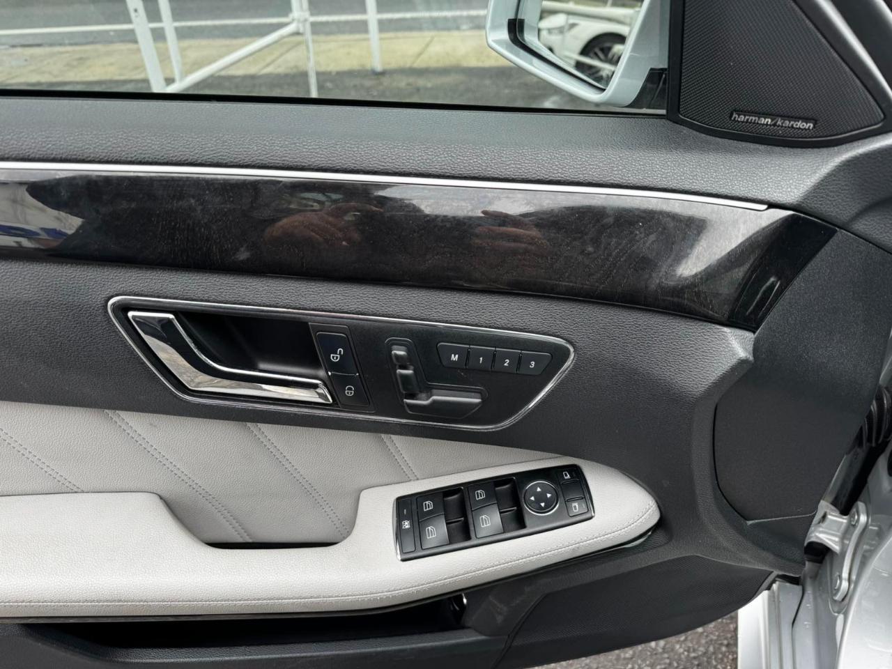 Mercedes-Benz E-Class 4dr Sdn E 550 Sport 4MATIC 2010