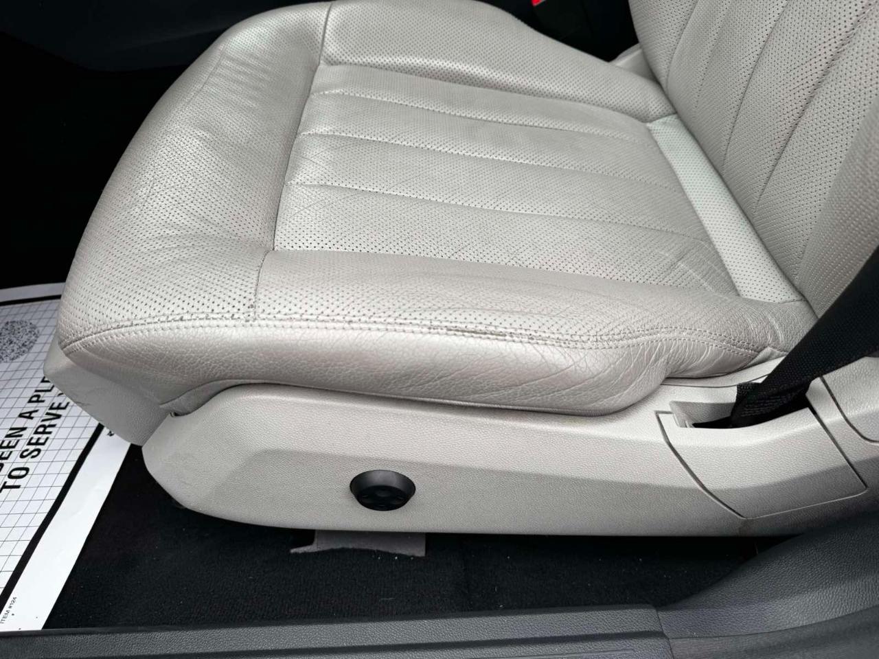 Mercedes-Benz E-Class 4dr Sdn E 550 Sport 4MATIC 2010