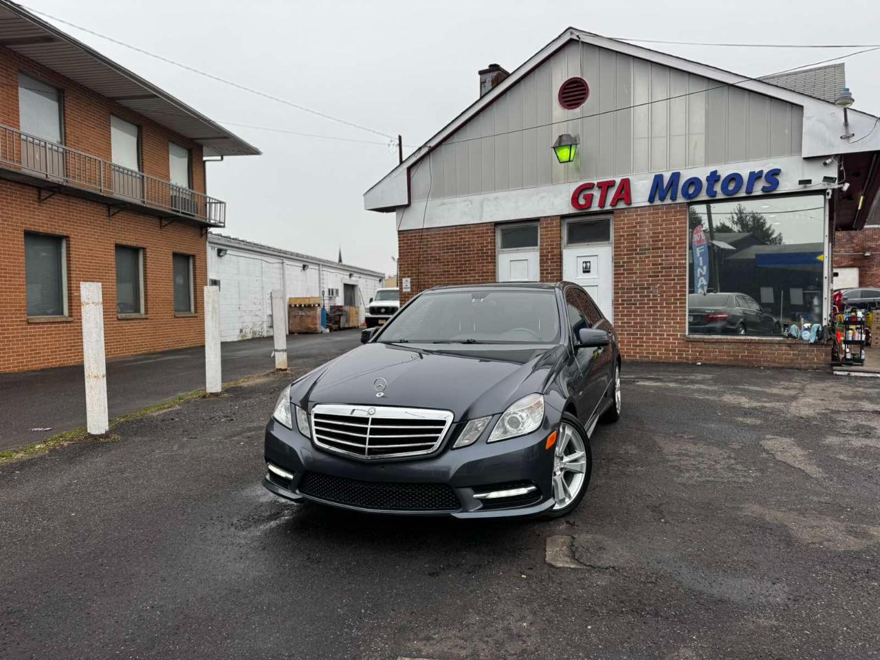 Mercedes-Benz E-Class 4dr Sdn E 350 Sport 4MATIC 2012