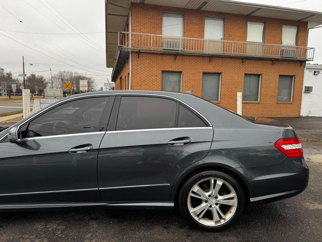 Mercedes-Benz E-Class 4dr Sdn E 350 Sport 4MATIC 2012