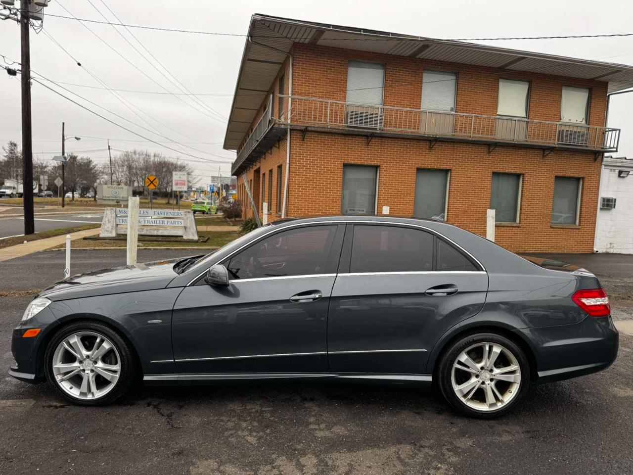 Mercedes-Benz E-Class 4dr Sdn E 350 Sport 4MATIC 2012
