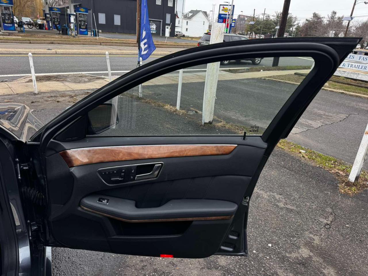 Mercedes-Benz E-Class 4dr Sdn E 350 Sport 4MATIC 2012