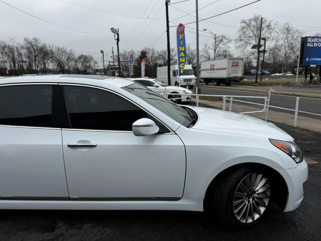 Hyundai Equus 4dr Sdn Signature 2016