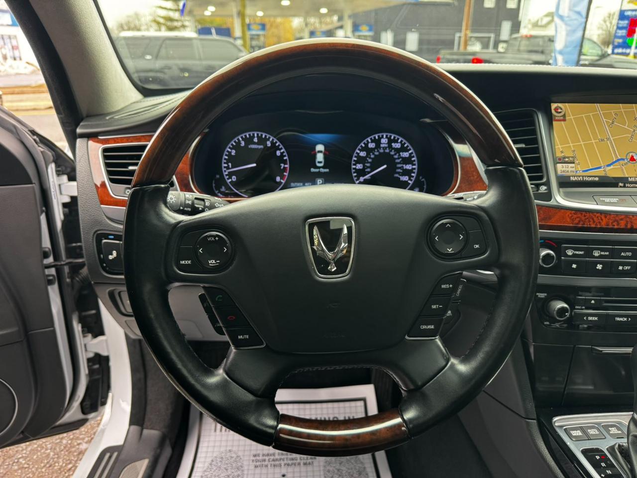 Hyundai Equus 4dr Sdn Signature 2016