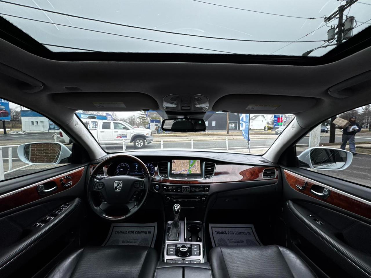 Hyundai Equus 4dr Sdn Signature 2016