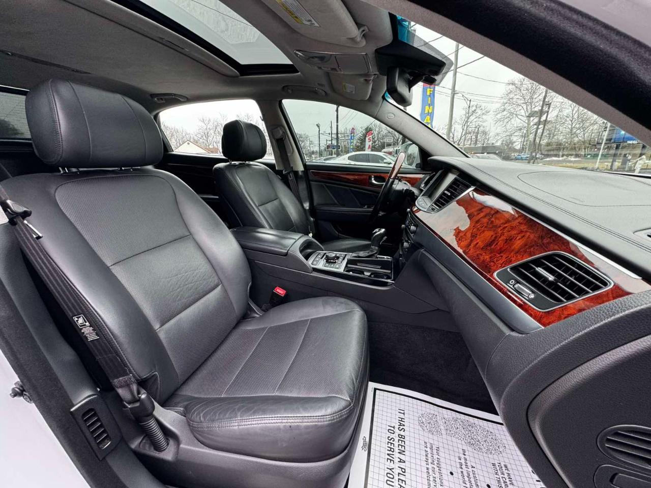 Hyundai Equus 4dr Sdn Signature 2016