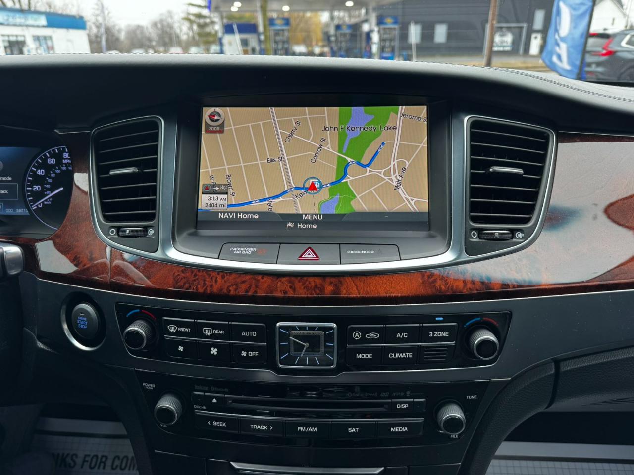 Hyundai Equus 4dr Sdn Signature 2016