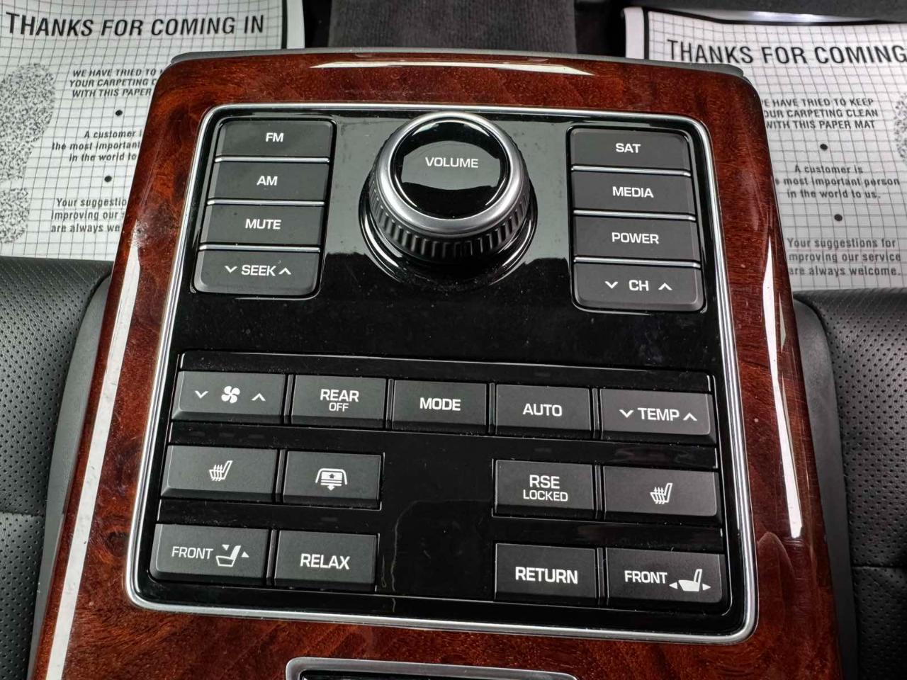 Hyundai Equus 4dr Sdn Signature 2016