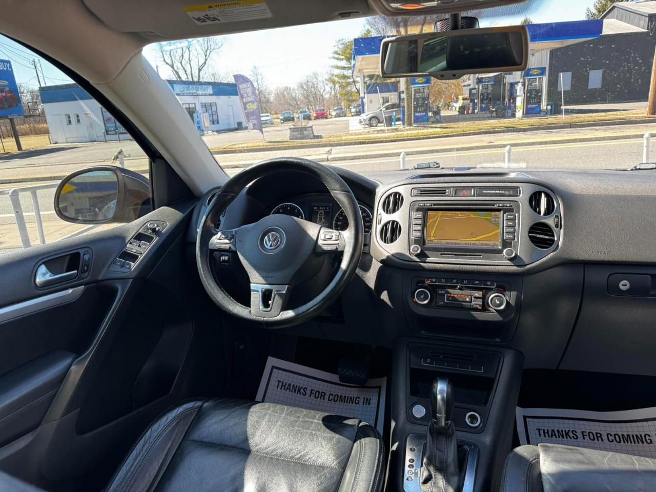 Volkswagen Tiguan 2WD 4dr Auto SE w/Sunroof & Nav 2012