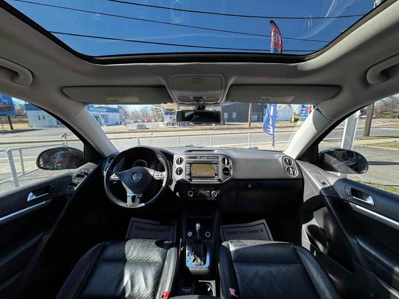 Volkswagen Tiguan 2WD 4dr Auto SE w/Sunroof & Nav 2012