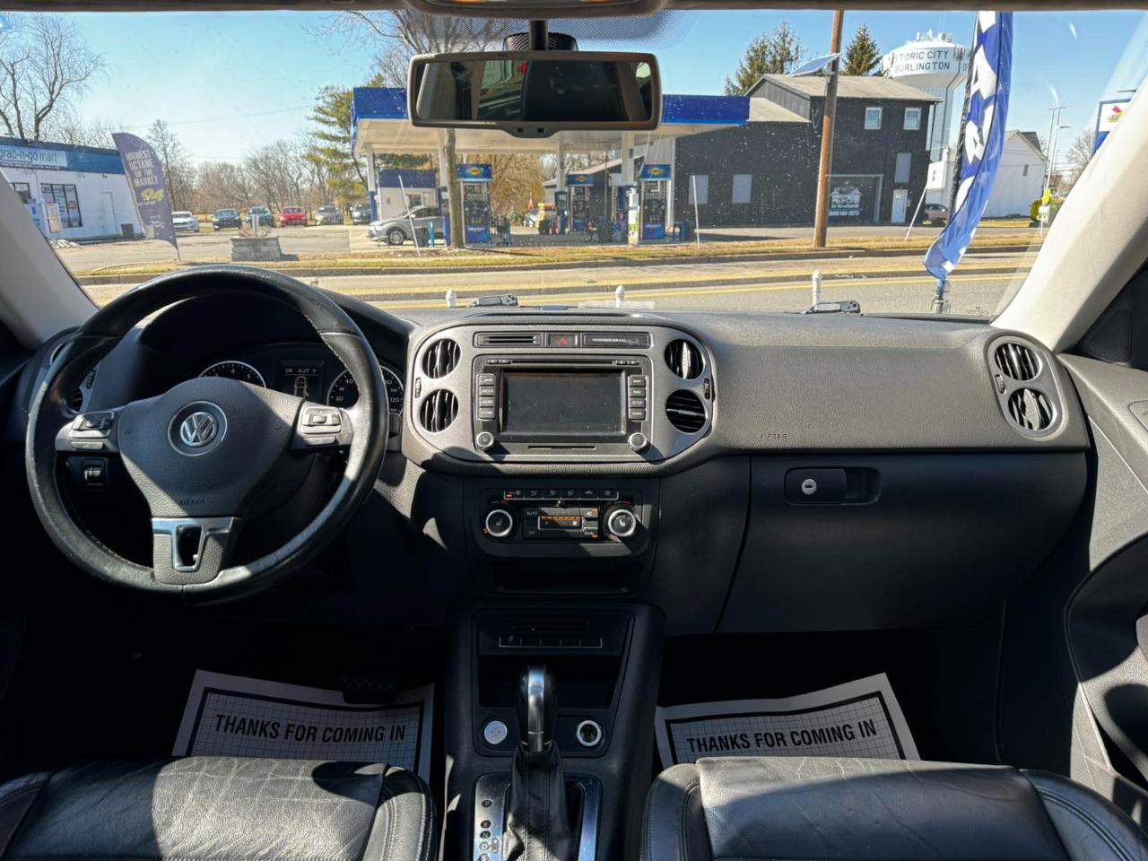 Volkswagen Tiguan 2WD 4dr Auto SE w/Sunroof & Nav 2012