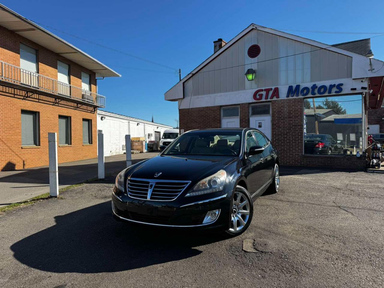 Hyundai Equus 4dr Sdn Ultimate 2013