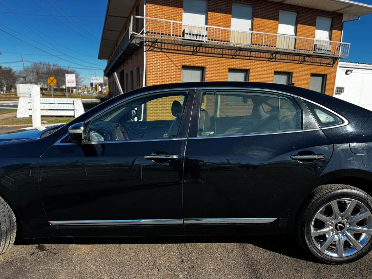 Hyundai Equus 4dr Sdn Ultimate 2013