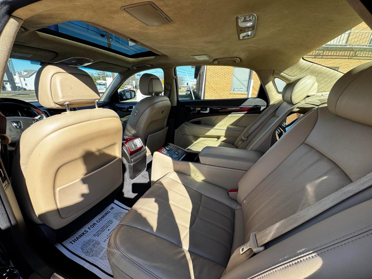 Hyundai Equus 4dr Sdn Ultimate 2013