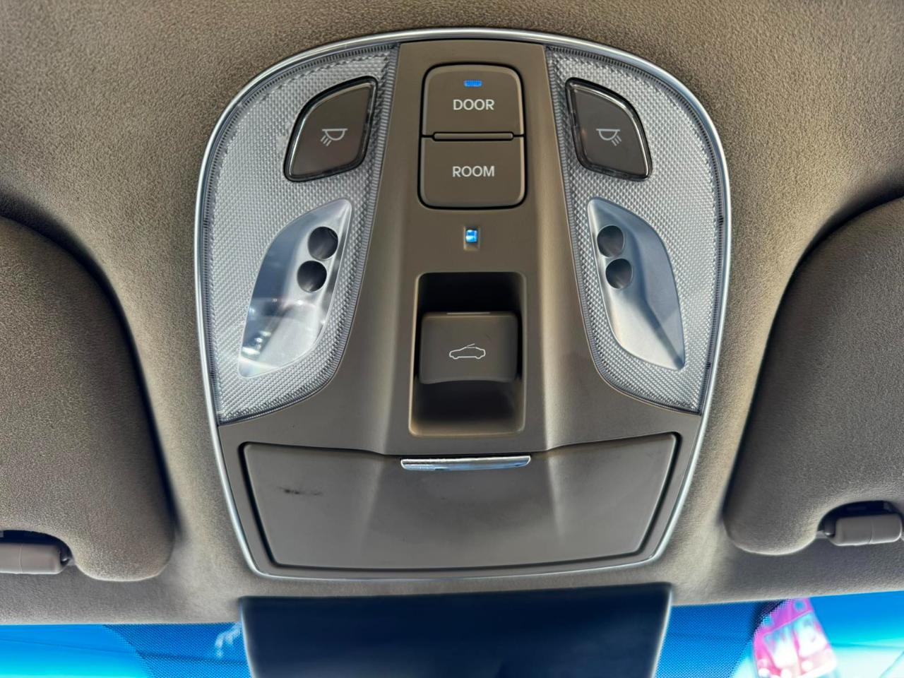 Hyundai Equus 4dr Sdn Ultimate 2013