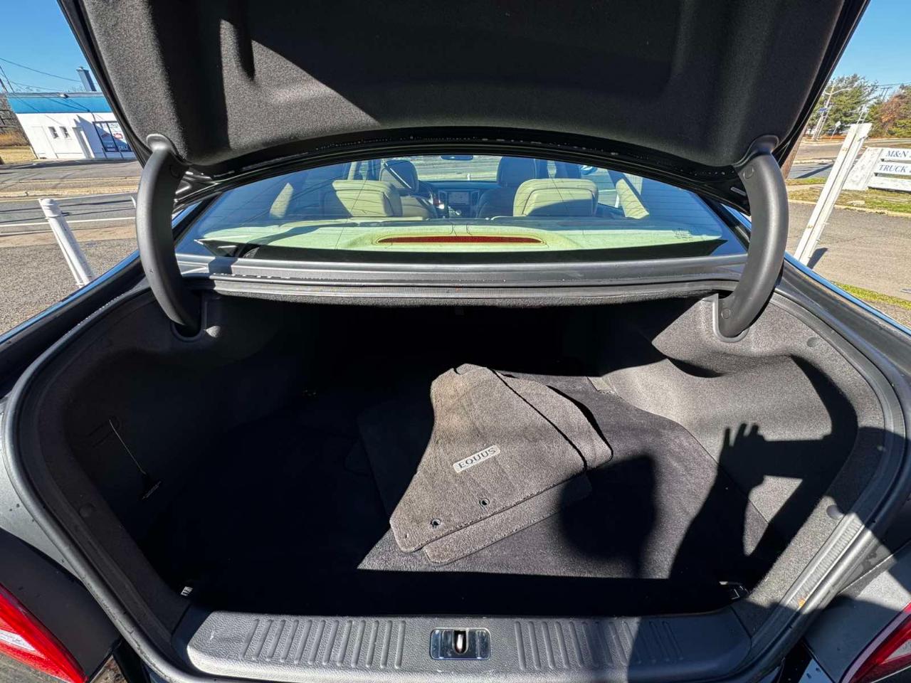 Hyundai Equus 4dr Sdn Ultimate 2013