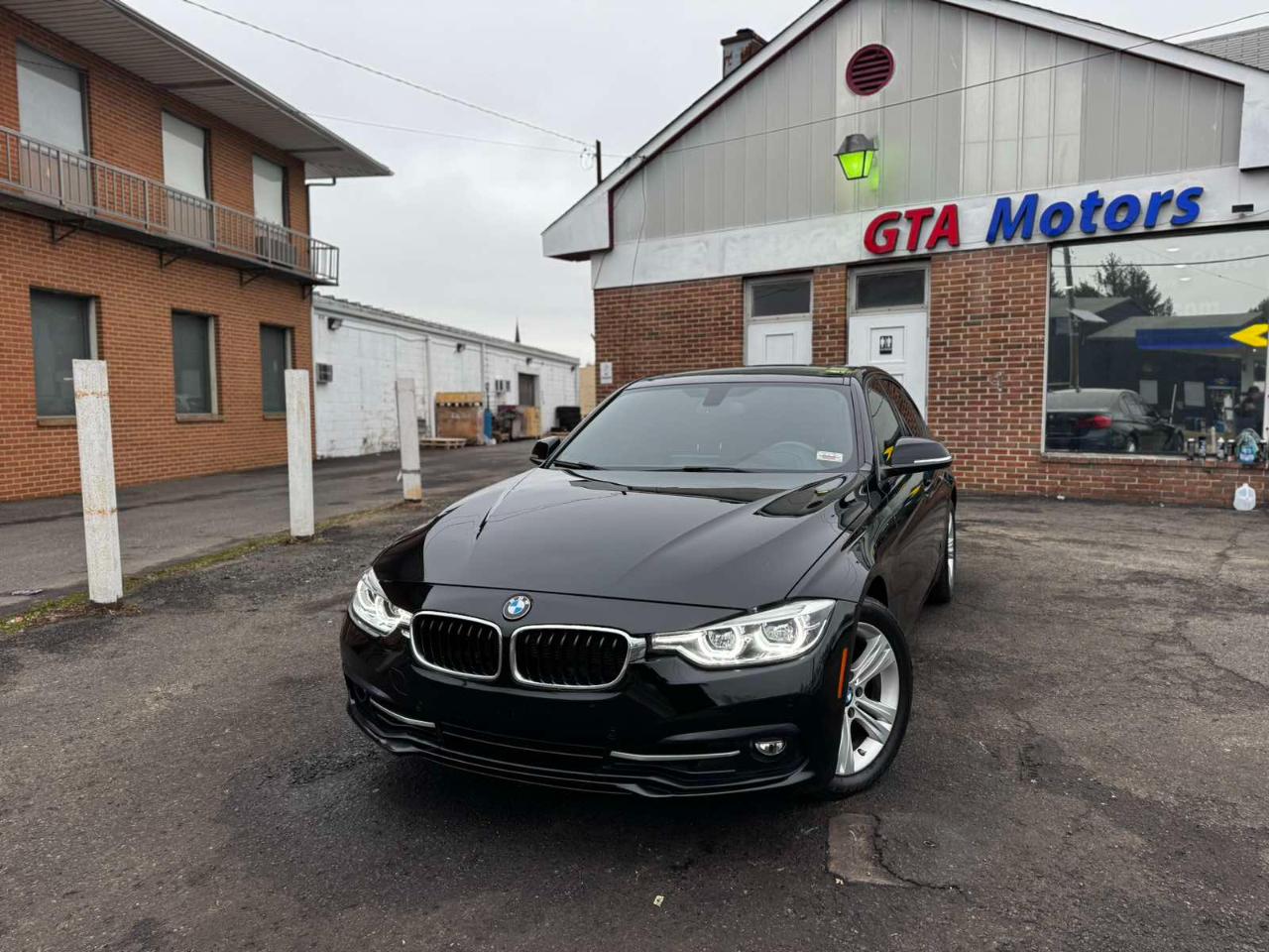 BMW 3 Series 4dr Sdn 328i xDrive AWD SULEV South Africa 2016