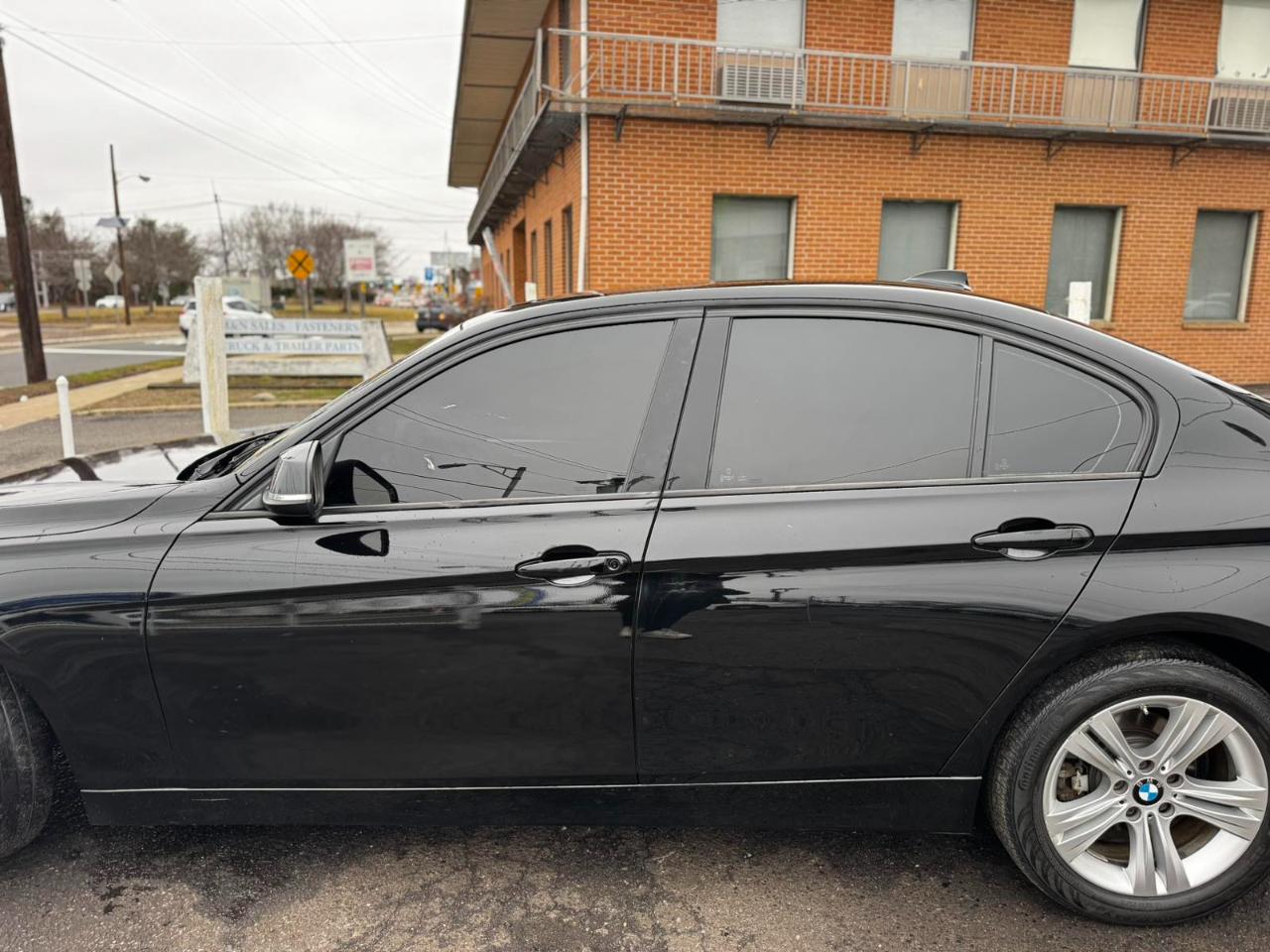 BMW 3 Series 4dr Sdn 328i xDrive AWD SULEV South Africa 2016