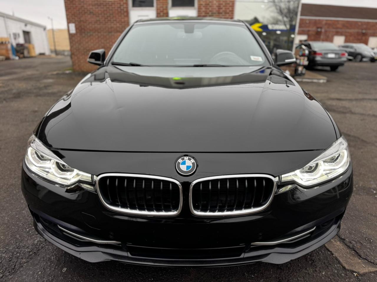 BMW 3 Series 4dr Sdn 328i xDrive AWD SULEV South Africa 2016