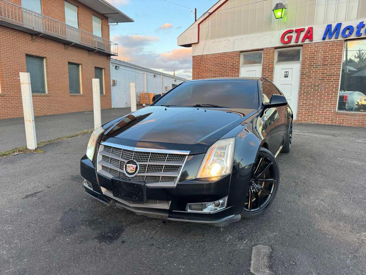 Cadillac CTS Coupe 2dr Cpe Performance AWD 2011