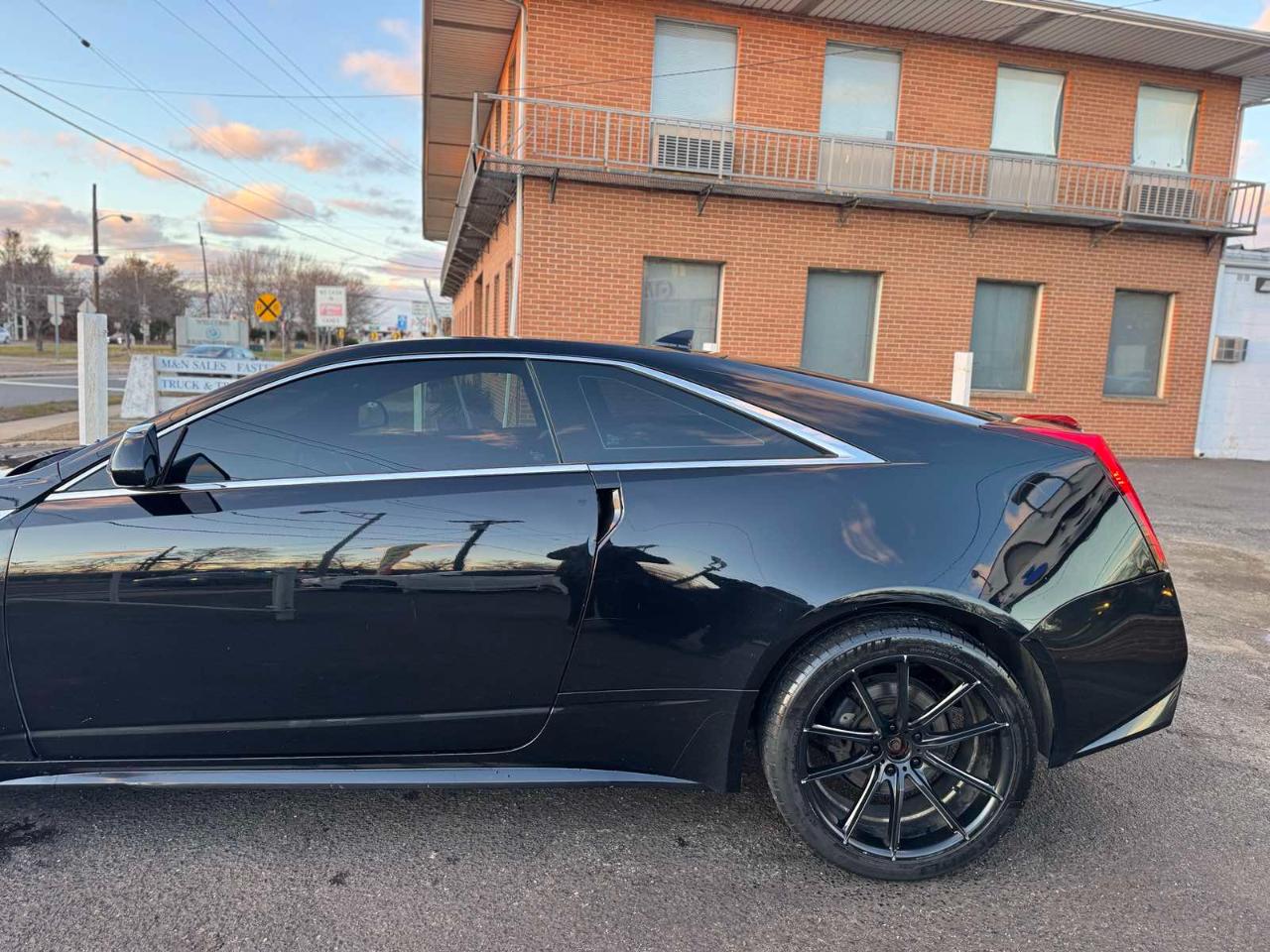 Cadillac CTS Coupe 2dr Cpe Performance AWD 2011