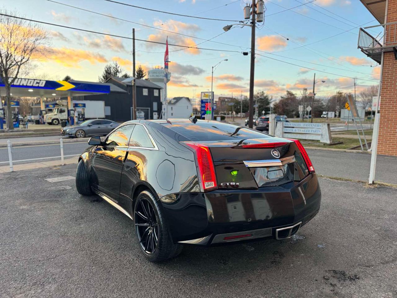 Cadillac CTS Coupe 2dr Cpe Performance AWD 2011