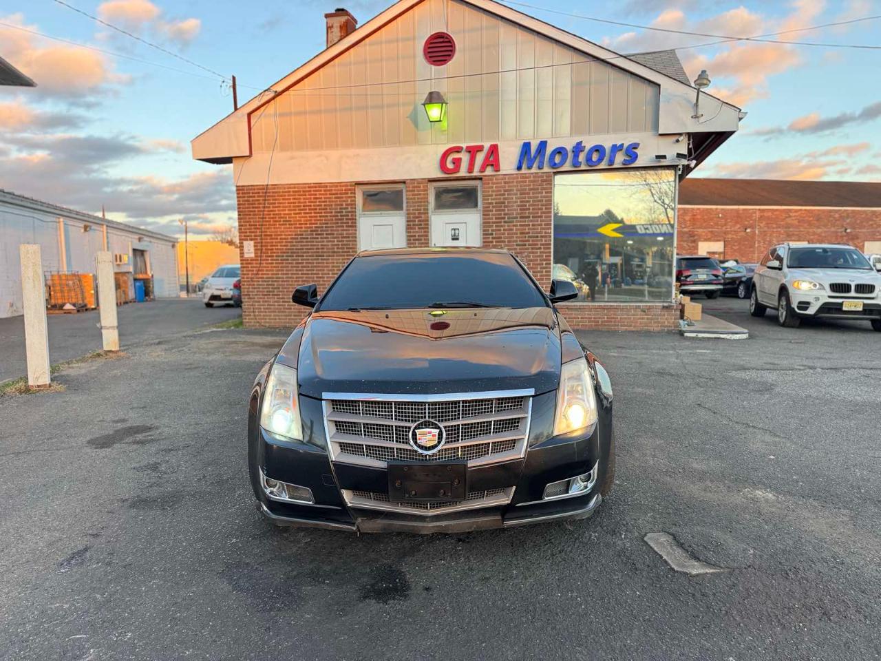 Cadillac CTS Coupe 2dr Cpe Performance AWD 2011