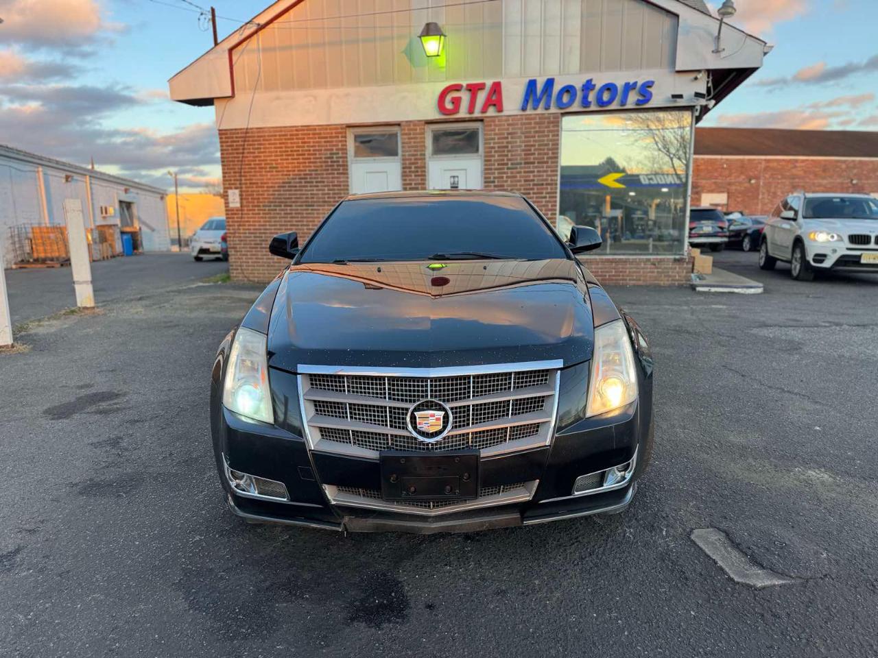 Cadillac CTS Coupe 2dr Cpe Performance AWD 2011