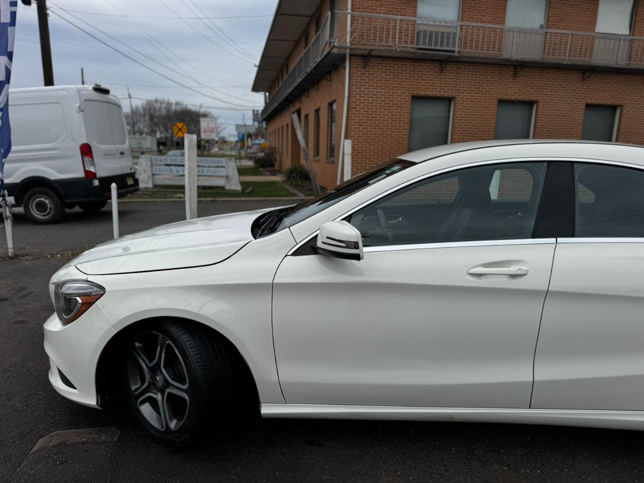 Mercedes-Benz CLA-Class 4dr Sdn CLA 250 4MATIC 2014