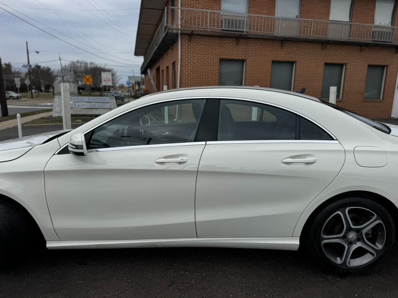 Mercedes-Benz CLA-Class 4dr Sdn CLA 250 4MATIC 2014