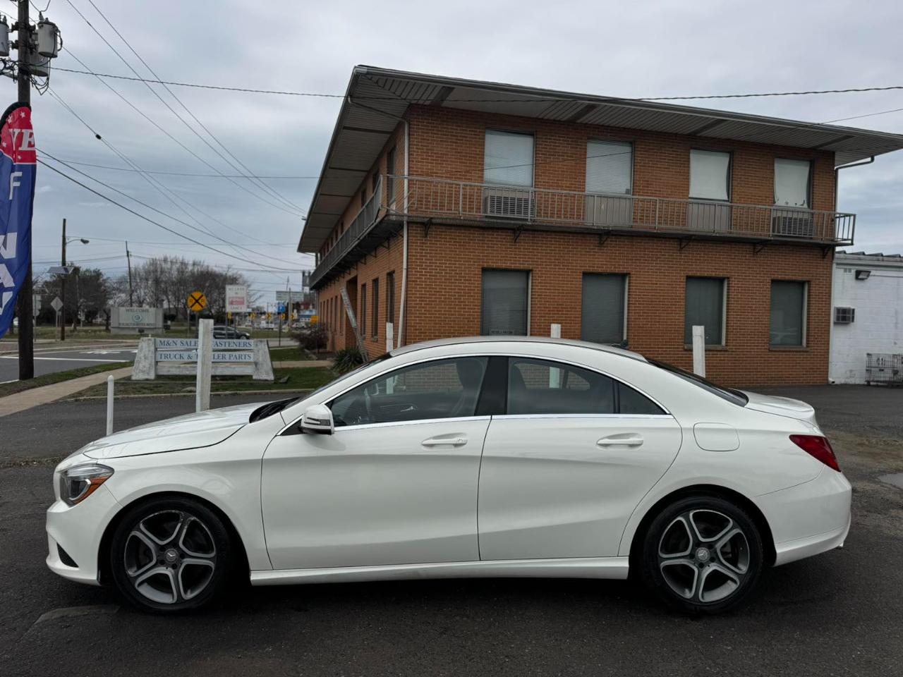 Mercedes-Benz CLA-Class 4dr Sdn CLA 250 4MATIC 2014