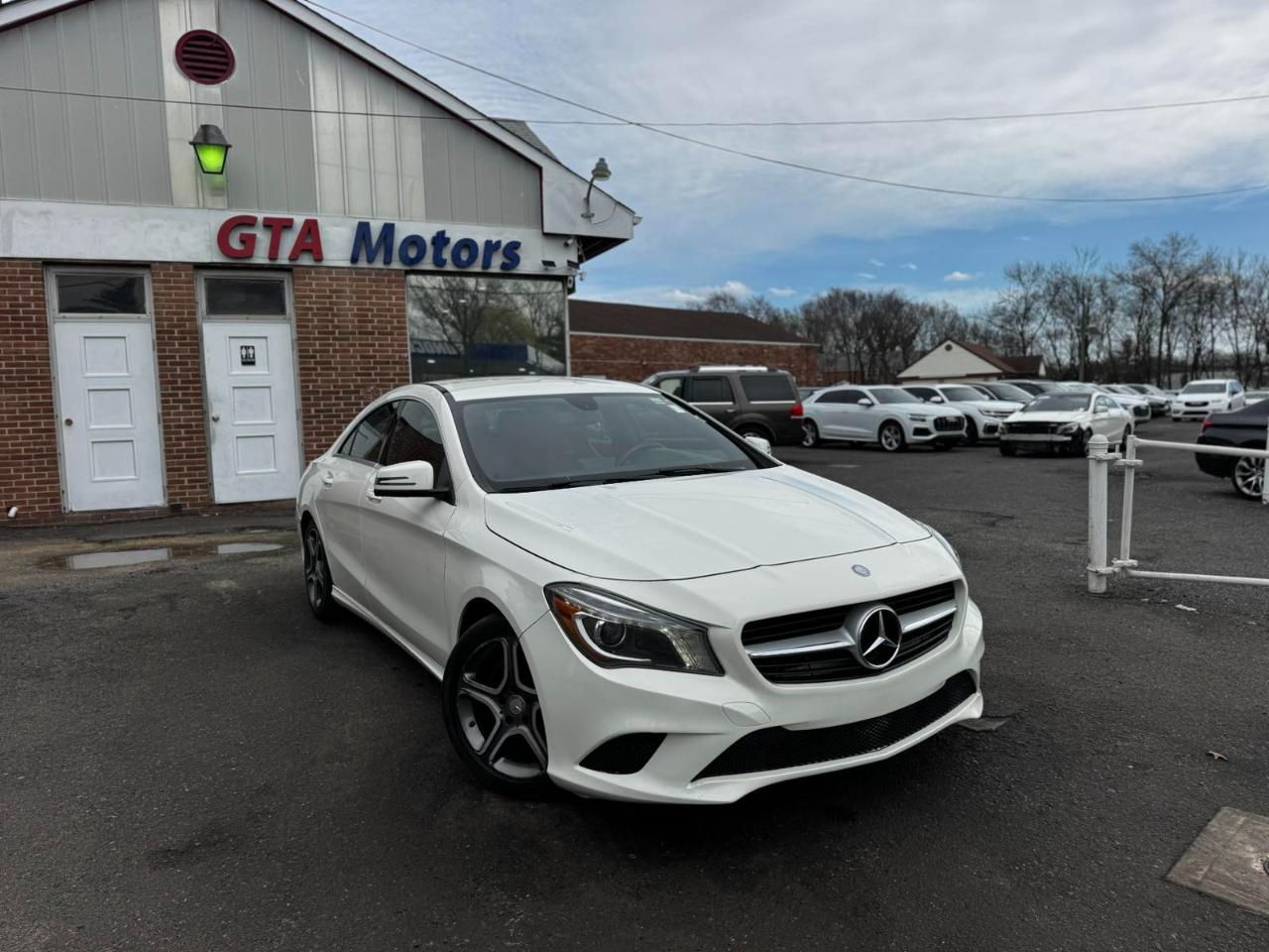 Mercedes-Benz CLA-Class 4dr Sdn CLA 250 4MATIC 2014