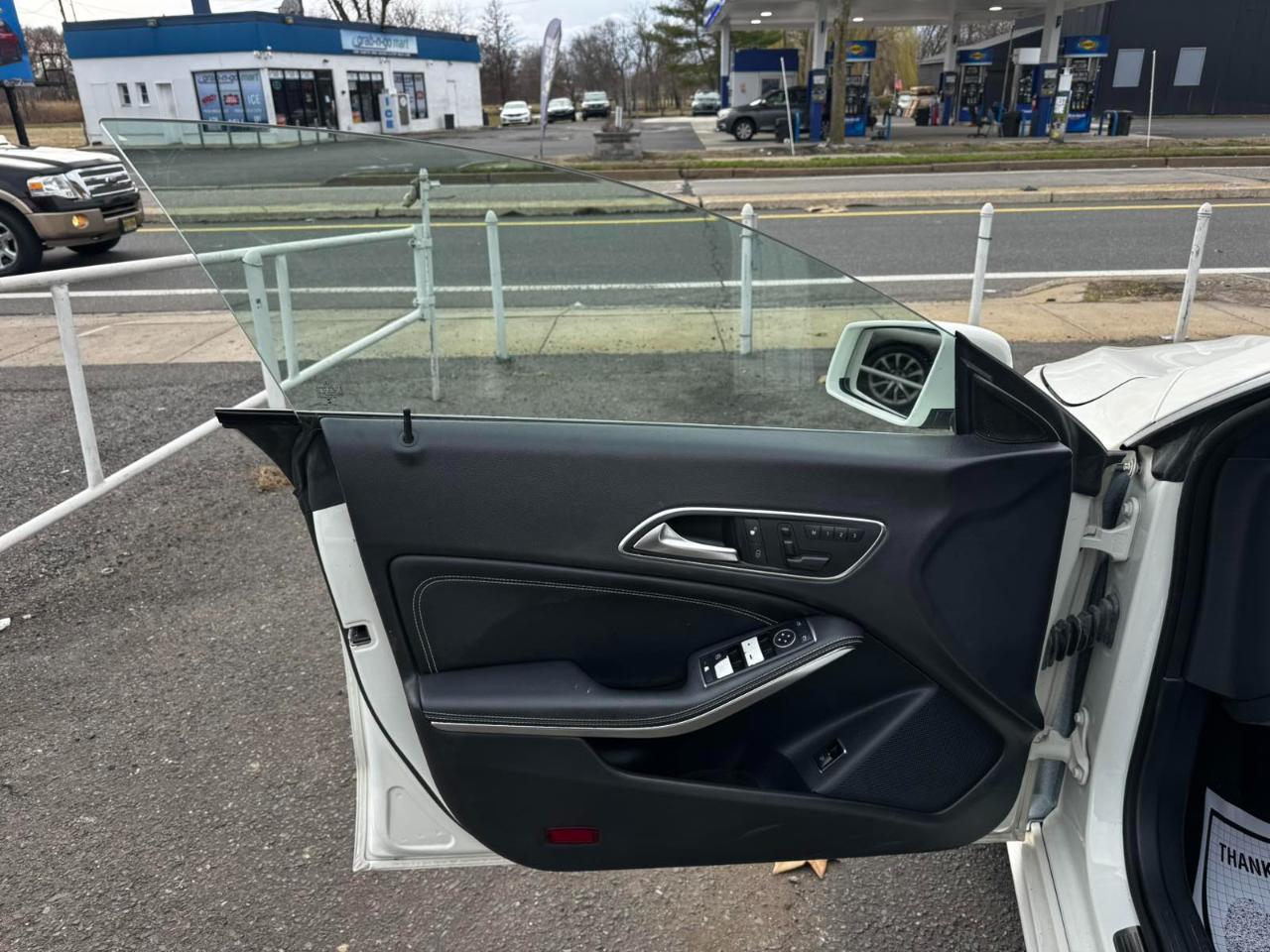 Mercedes-Benz CLA-Class 4dr Sdn CLA 250 4MATIC 2014