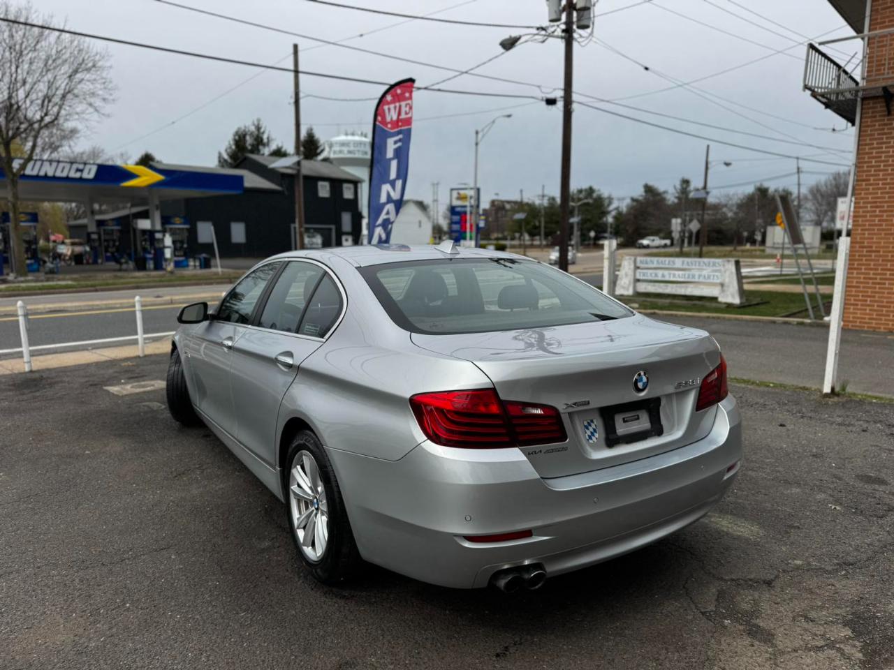 BMW 5 Series 4dr Sdn 528i xDrive AWD 2015