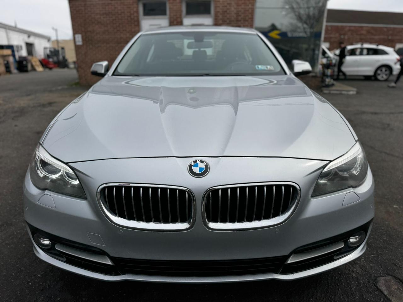 BMW 5 Series 4dr Sdn 528i xDrive AWD 2015