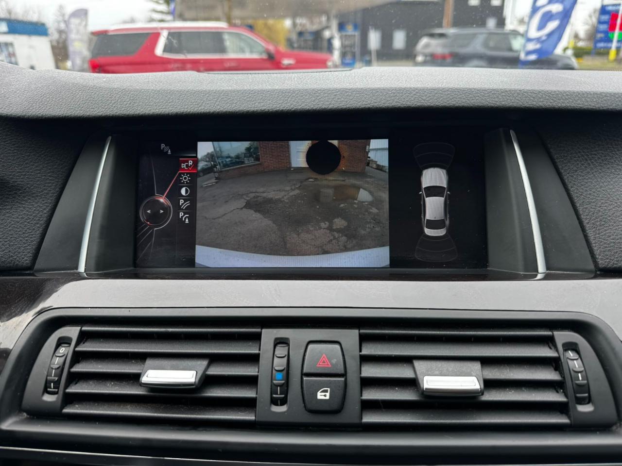 BMW 5 Series 4dr Sdn 528i xDrive AWD 2015