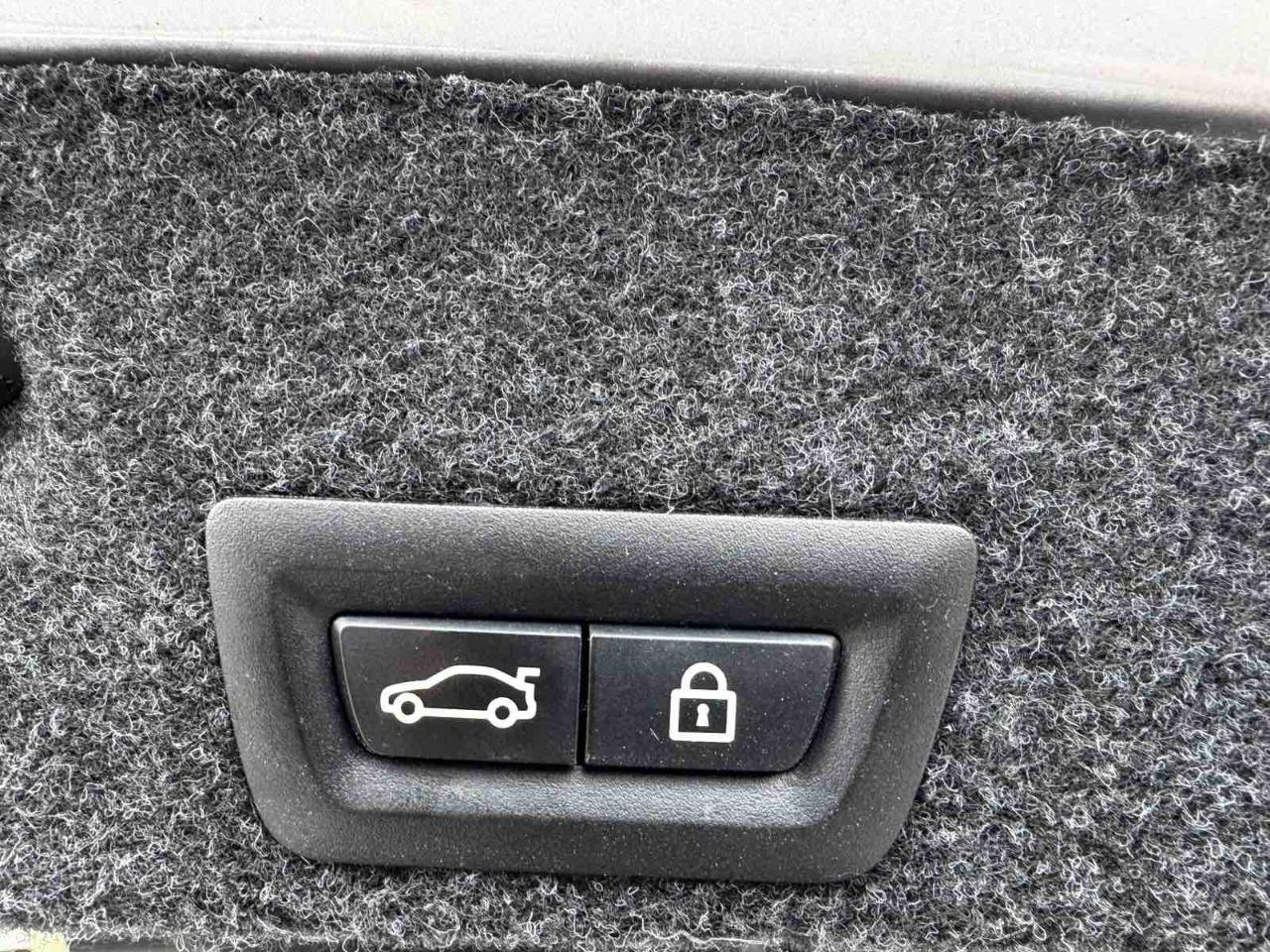 BMW 5 Series 4dr Sdn 528i xDrive AWD 2015