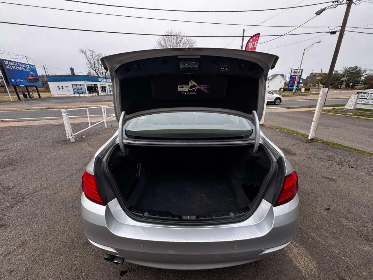 BMW 5 Series 4dr Sdn 528i xDrive AWD 2015