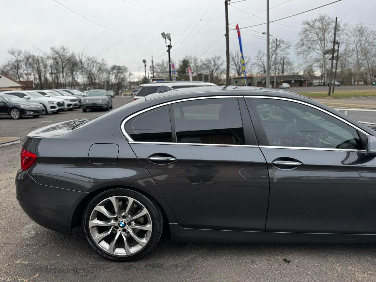 BMW 5 Series 4dr Sdn 535i xDrive AWD 2016