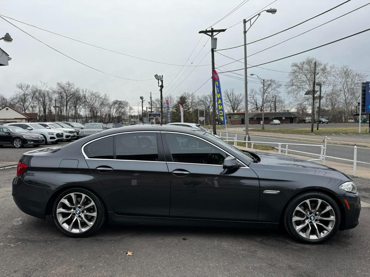 BMW 5 Series 4dr Sdn 535i xDrive AWD 2016