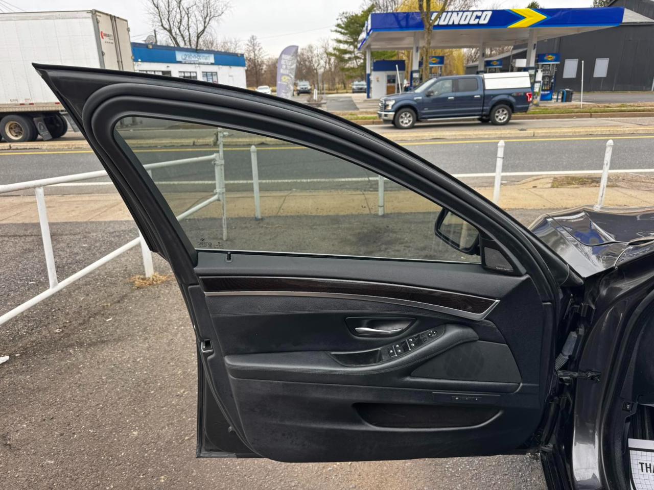 BMW 5 Series 4dr Sdn 535i xDrive AWD 2016