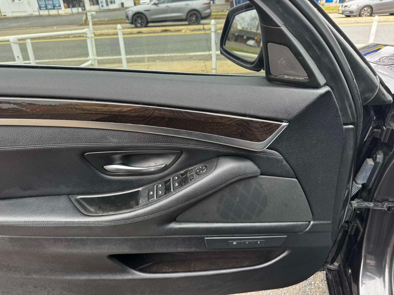 BMW 5 Series 4dr Sdn 535i xDrive AWD 2016