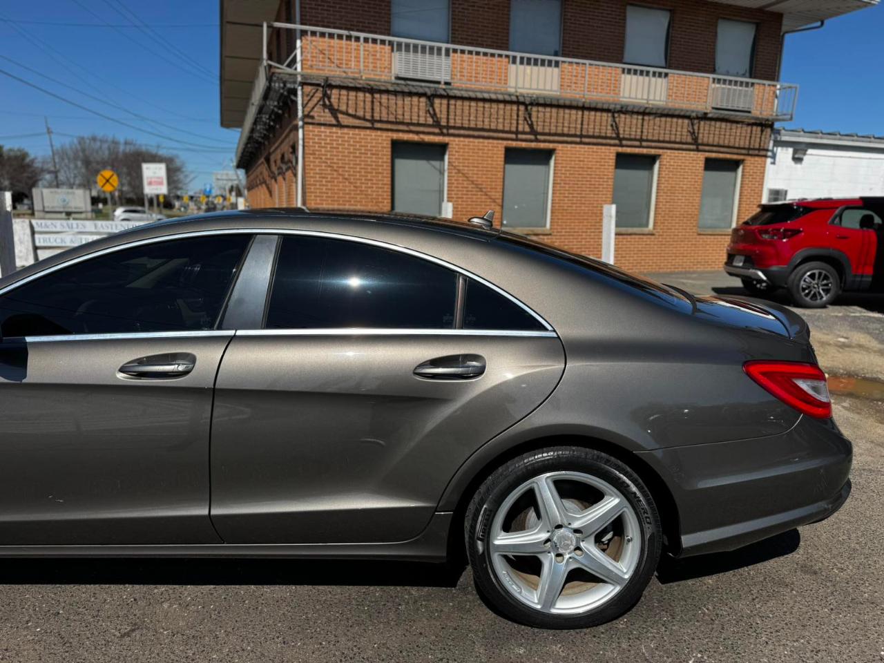 Mercedes-Benz CLS-Class 4dr Sdn CLS 550 4MATIC 2012