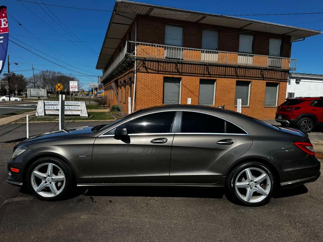 Mercedes-Benz CLS-Class 4dr Sdn CLS 550 4MATIC 2012